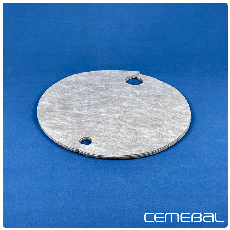 Cubre bidones universal para el control de derrames y salpicaduras.